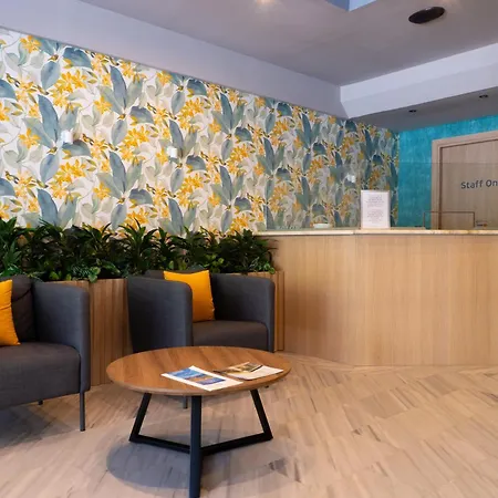 Aqua Beachfront Elegant 3*