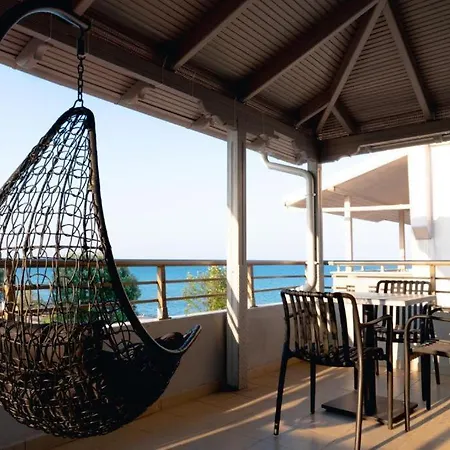 Aqua Beachfront Elegant Hotel 3*