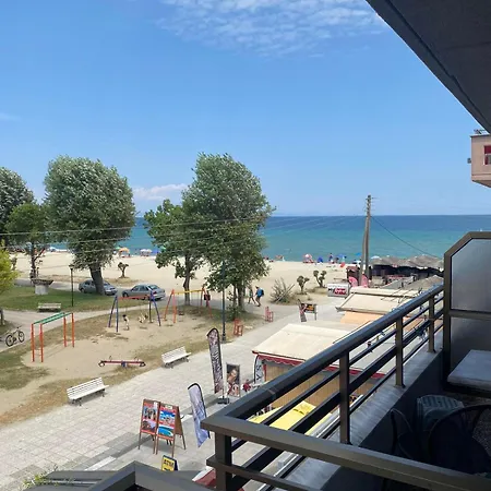 Aqua Beachfront Elegant