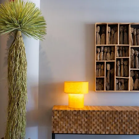 Aqua Beachfront Elegant Olympiakí Aktí