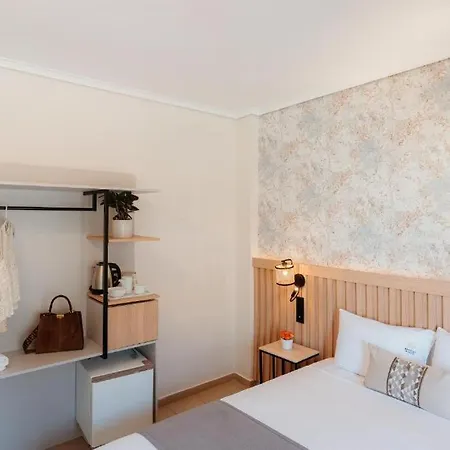 Aqua Beachfront Elegant Olympiakí Aktí