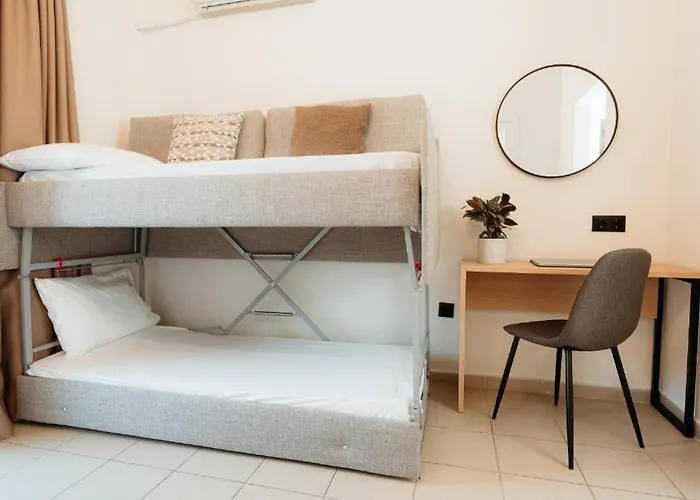 Hotel Aqua Beachfront Elegant