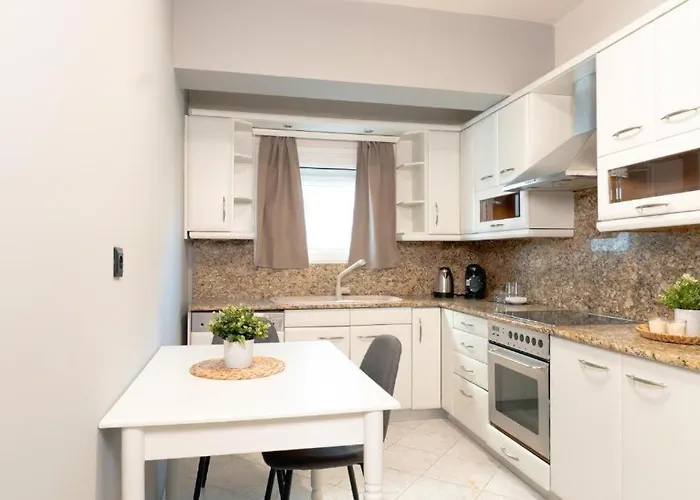 Hotel Aqua Beachfront Elegant 3*